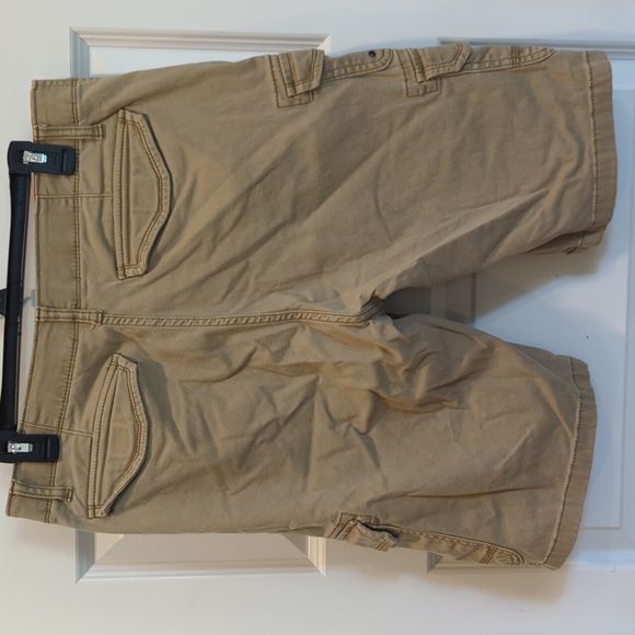 Iron Flex khaki cargo shorts 32 waist - Picture 2 of 7